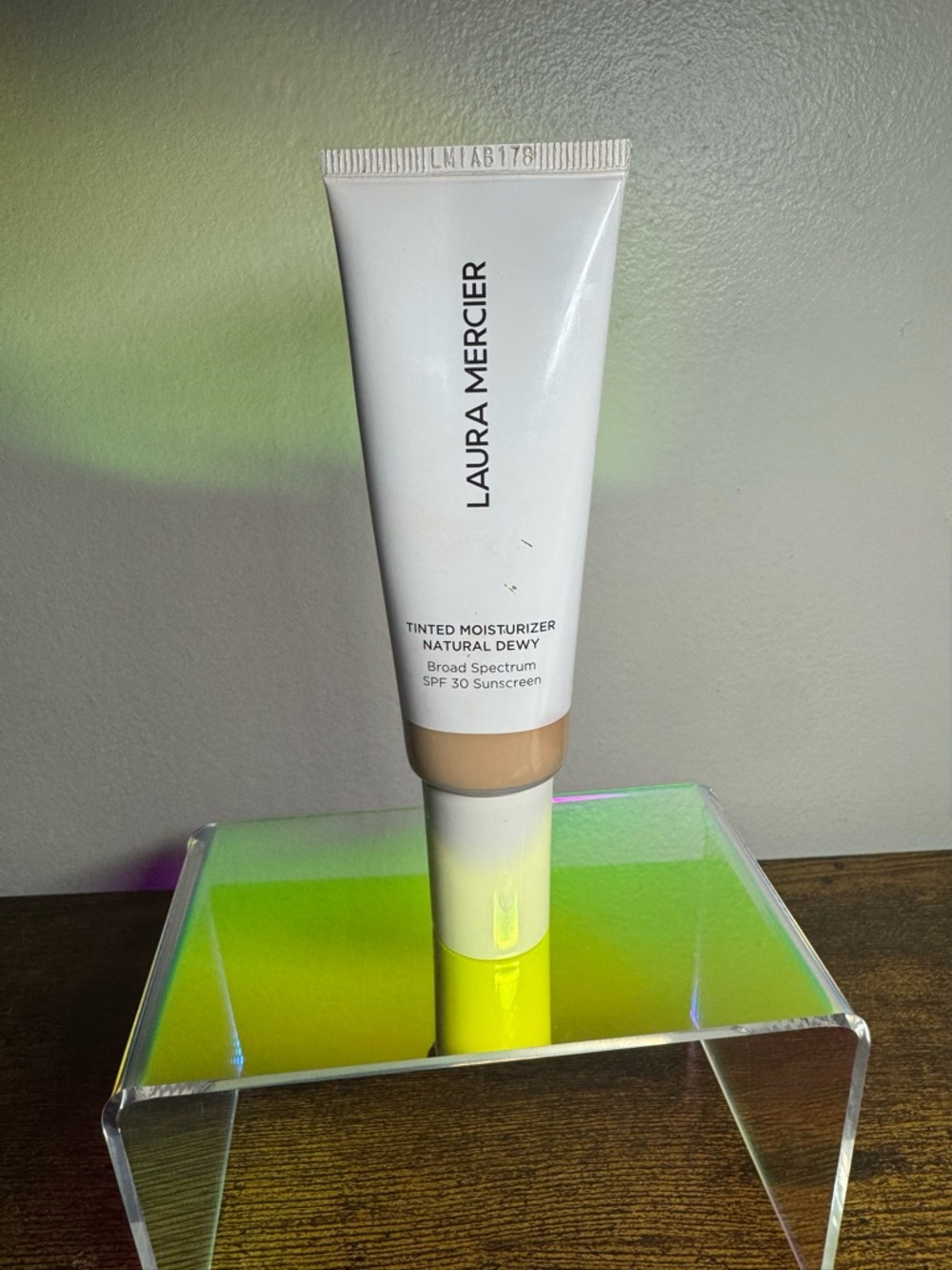 Laura mercier tinted moisturizer skin tint 3W Sand